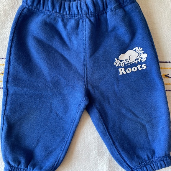 Roots baby sweatpants (small/ 3-6 months) - Picture 1 of 2